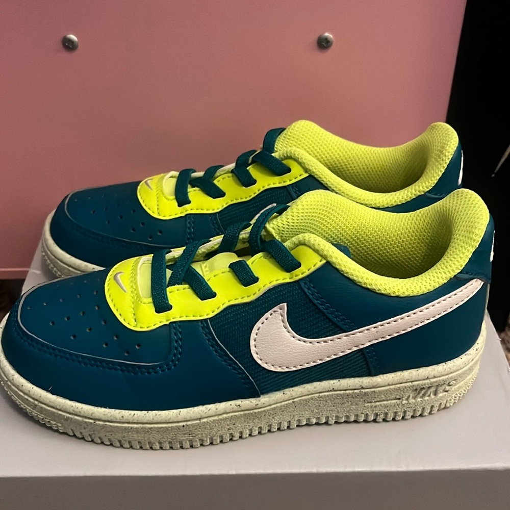 Nike Air Force 1